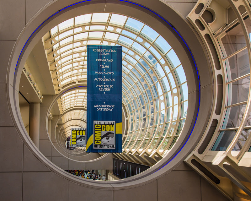 File:SDCC 2012 - AT-ST (7567462116).jpg - Wikimedia Commons